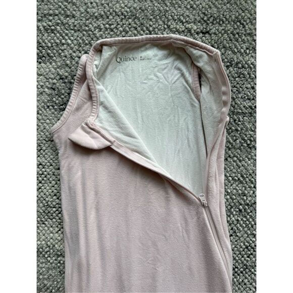 Quince Bamboo Baby Sleep Bag 1.0 TOG - Pale Pink - size Medium - Picture 3 of 4
